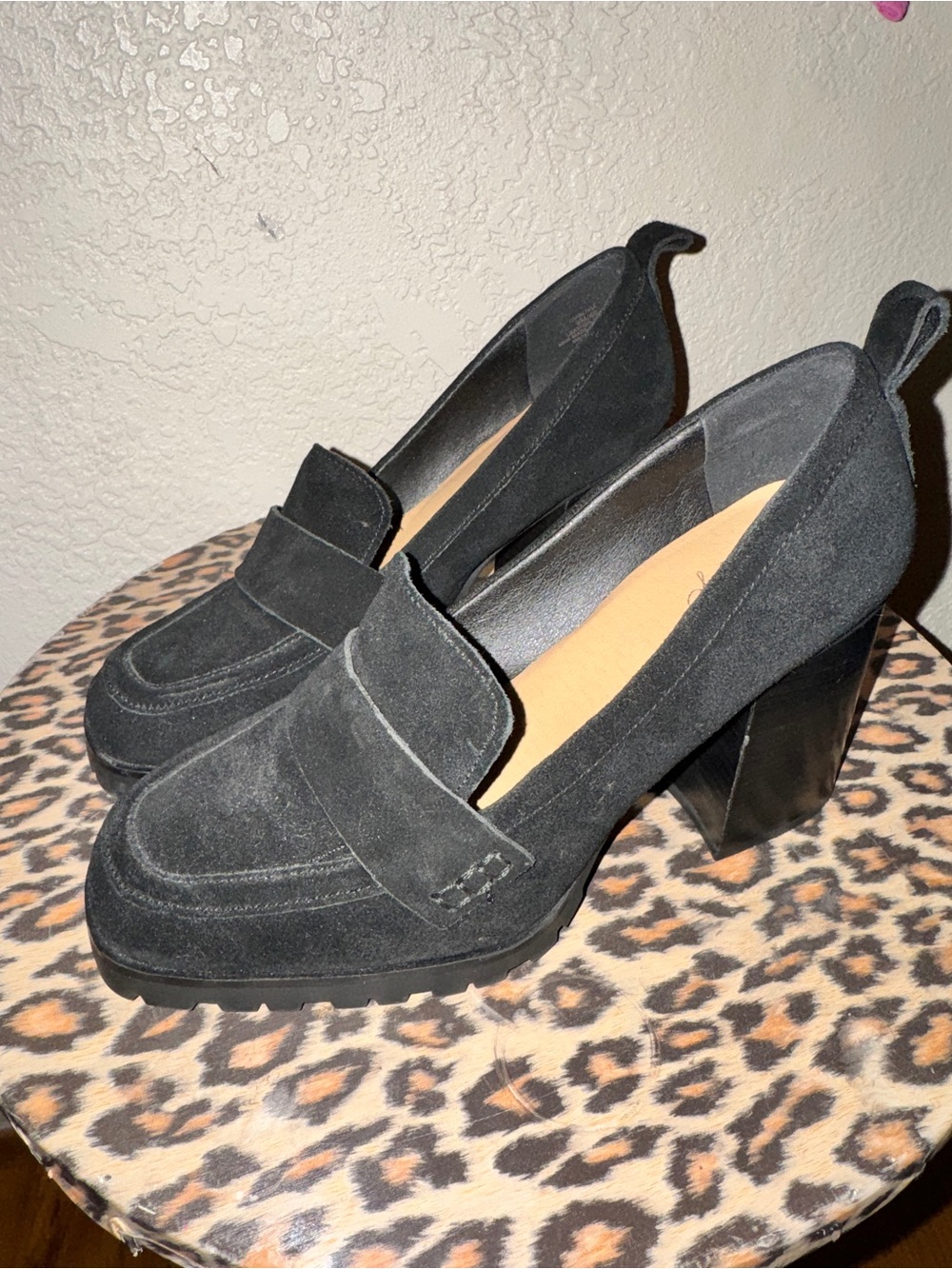 Crown Vintage Suede Platform Loafers 9